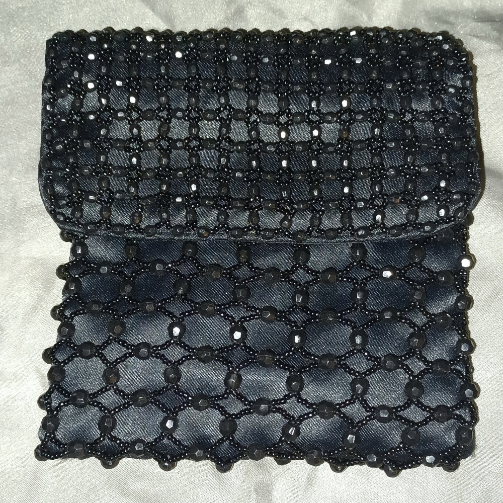 🌷3/$20🌷Vintage Black Satin Beaded Foldover Bag